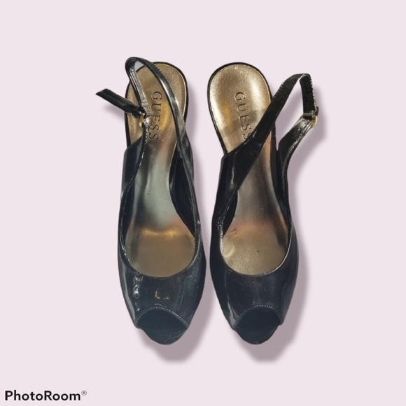 GUESS Pumps - Picture 2 of 6